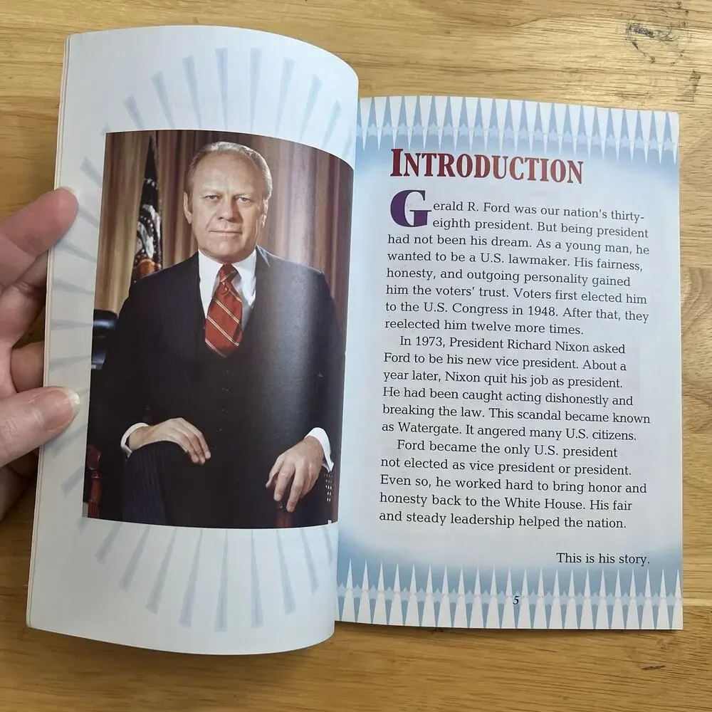 Gerald R Ford History Maker Bios by Laura Hamilton Waxman Paperback Book 2008